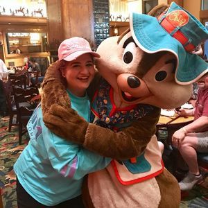 Meet your Posher, Lori